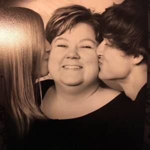 Meet your Posher, Kandy